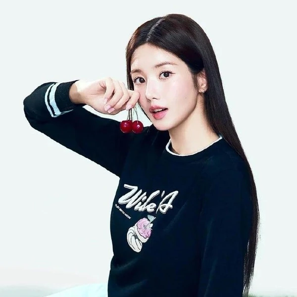 Today's Most Loved Kwon Eunbi