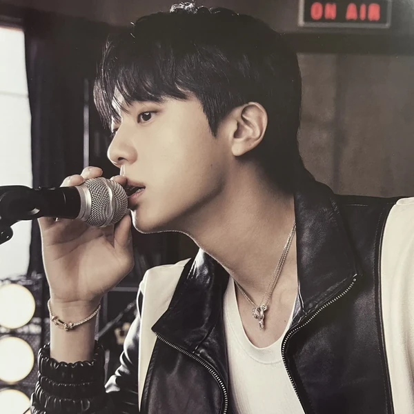 팬들이 뽑은 진 (방탄소년단) 최고의 순간