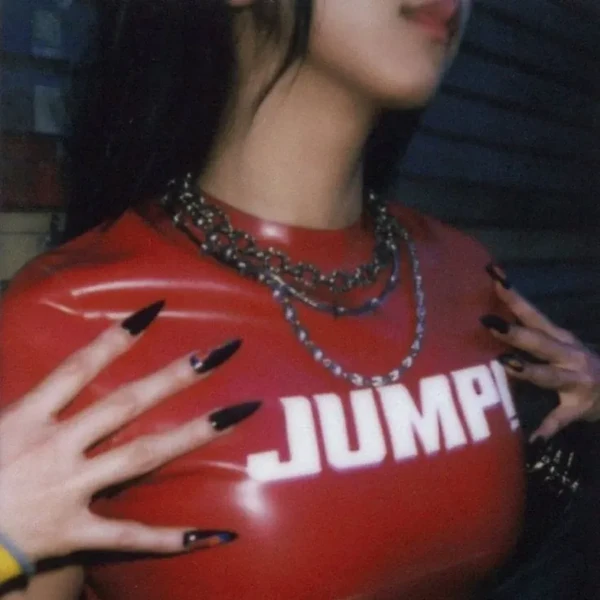 Penampilan Jisoo (BLACKPINK) yang Paling Dicintai Hari Ini