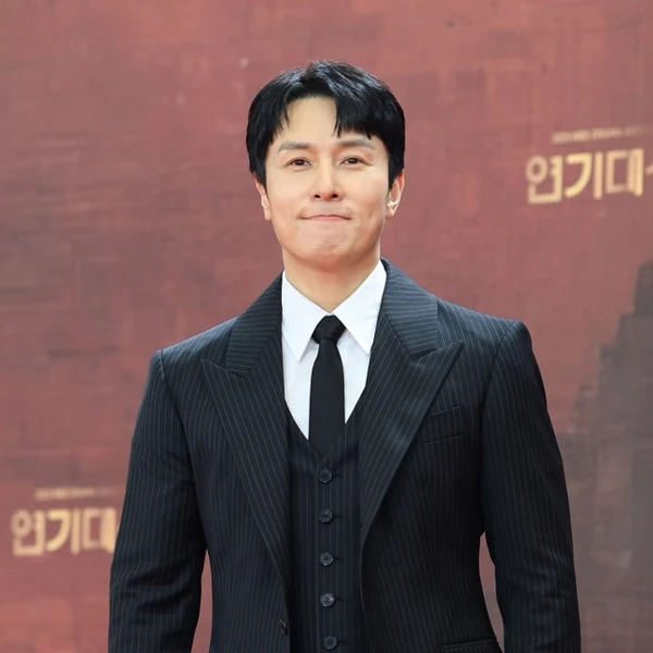 Top Photo Full of Kim Dongwan (SHINHWA) Love