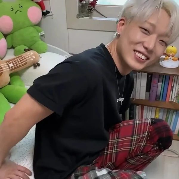 Fans' Pick: Best Moment of BOBBY (iKON)