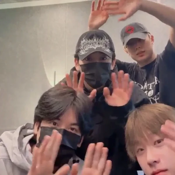 iKON 팬심 가득한 인기 사진