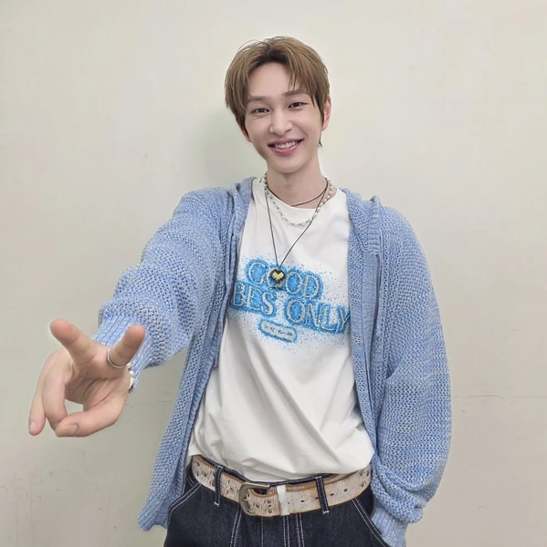 Today's Most Loved Onew (SHINee)