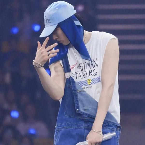 오늘 가장 사랑받은 은혁 (슈퍼주니어)의 모습