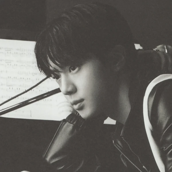 Penampilan Jin (BTS) yang Paling Dicintai Hari Ini