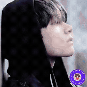 Penampilan V (BTS) yang Paling Dicintai Hari Ini