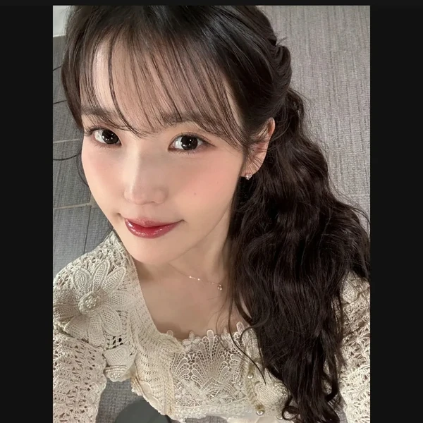 Momen Terbaik IU Pilihan Penggemar