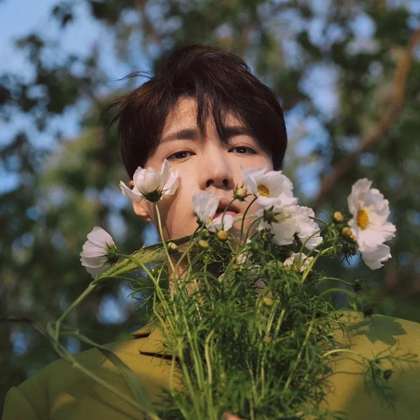 Fans' Pick: Best Moment of Lay (EXO)