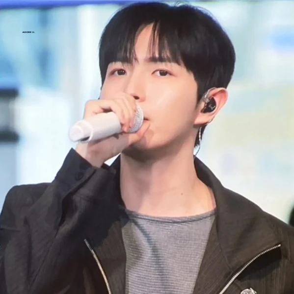 Today's Most Loved Kim Jaehwan