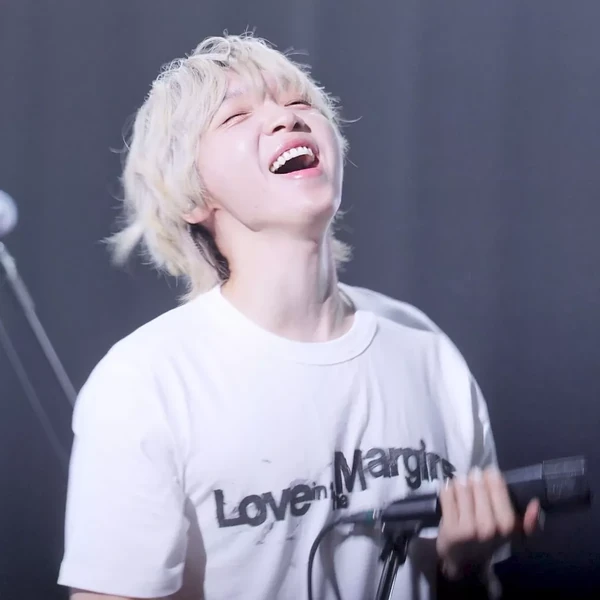 Today's Most Loved Jeong Sewoon