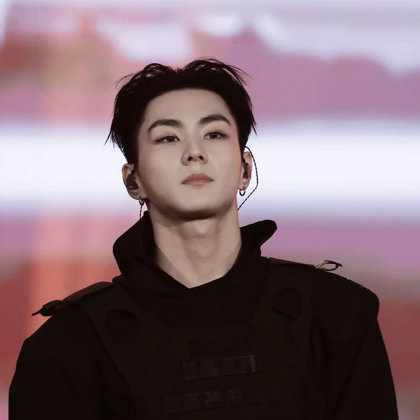 Today's Most Loved Jungwon (ENHYPEN)