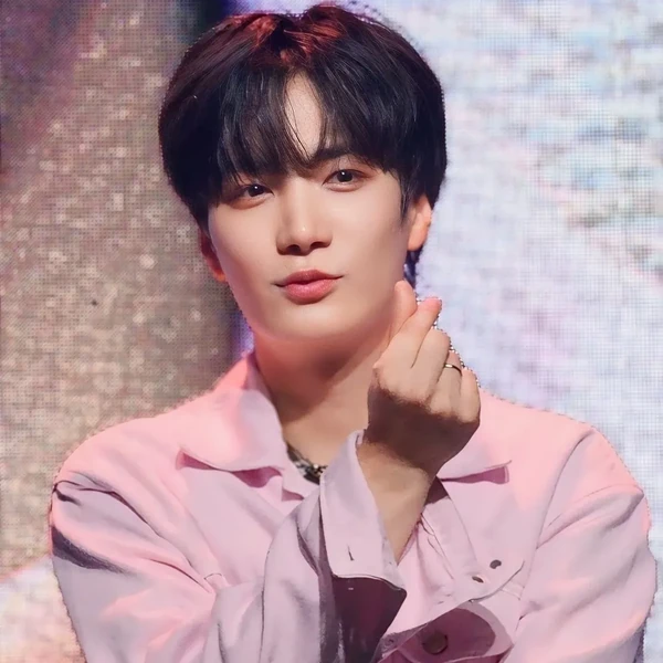 Penampilan Kim Jonghyeon yang Paling Dicintai Hari Ini