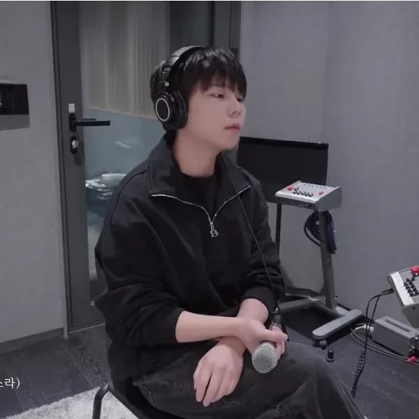 Today's Most Loved Jung Seunghwan