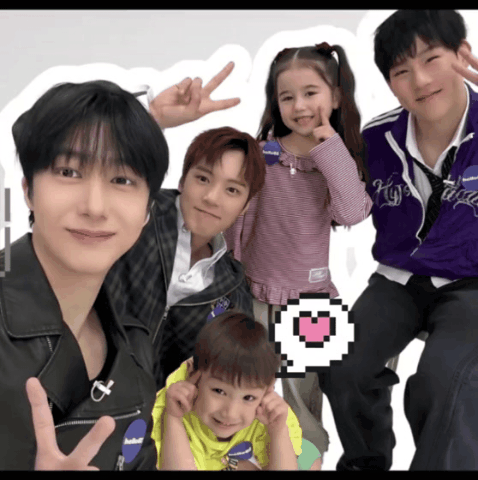 오늘 가장 사랑받은 형원 (몬스타엑스)의 모습