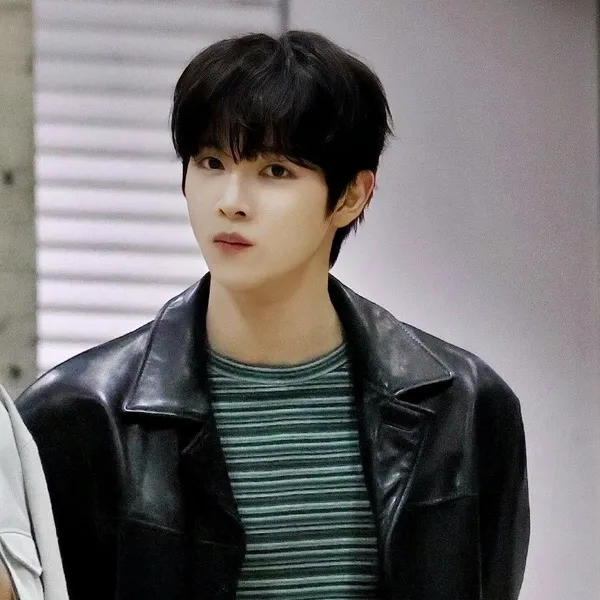 充满粉丝爱意的成灿 (RIIZE)人气照片