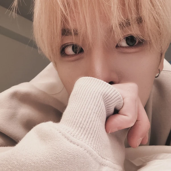 Top Photo Full of Laurence (n.SSign) Love