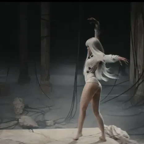 오늘 가장 사랑받은 리사 (BLACKPINK)의 모습