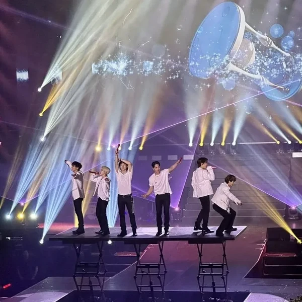 iKON 팬심 가득한 인기 사진