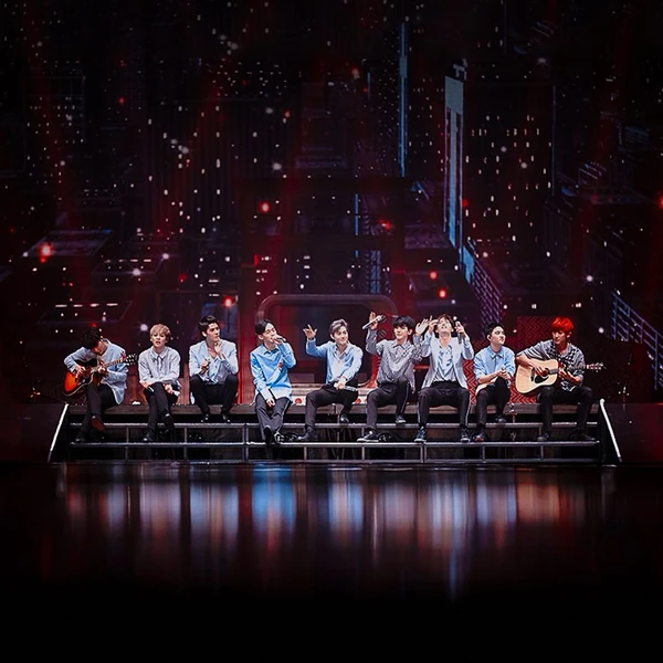 充满粉丝爱意的Lay (EXO)人气照片