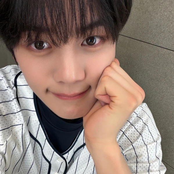 Top Photo Full of Kim Gyuvin Love