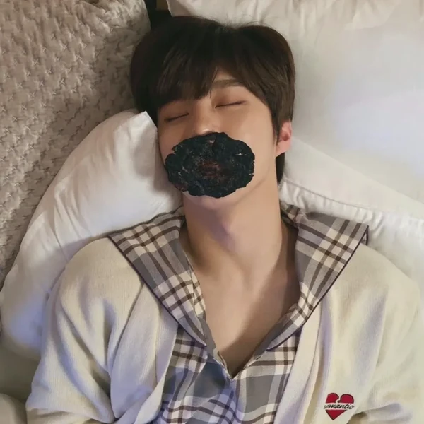 오늘 가장 사랑받은 김우석의 모습