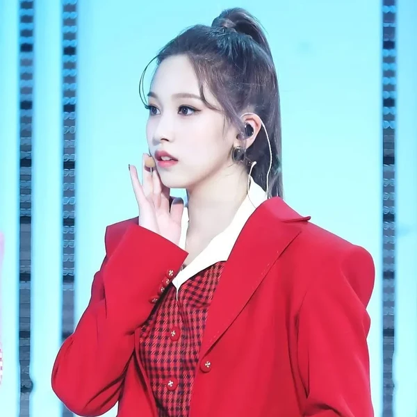 今日最受喜愛的Mina (TWICE)