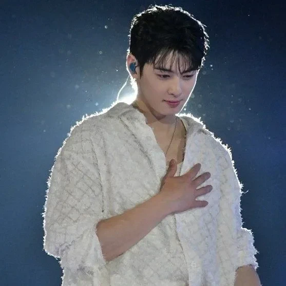 Today's Most Loved Eunwoo (ASTRO)