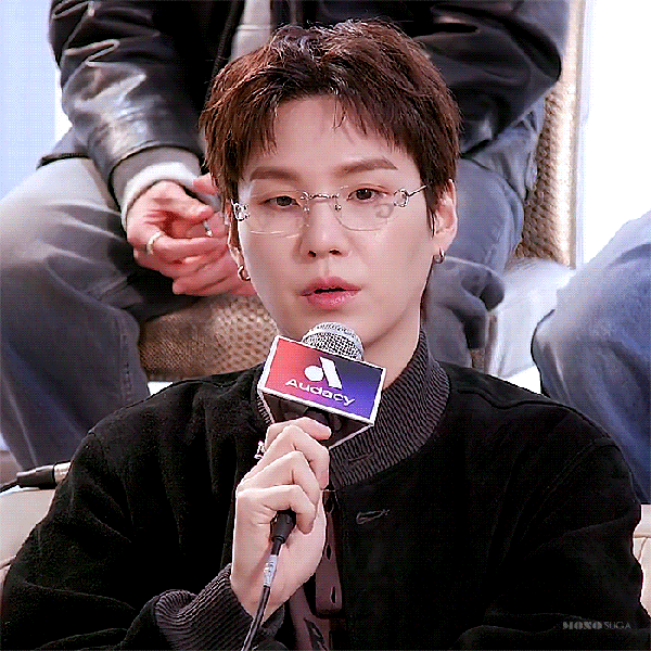 Foto Populer Penuh Cinta untuk SUGA (BTS)