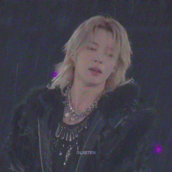 오늘 가장 사랑받은 지민 (방탄소년단)의 모습