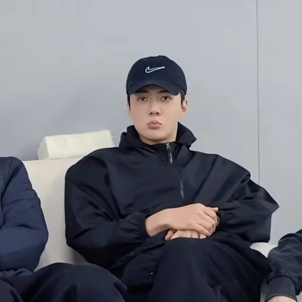 오늘 가장 사랑받은 세훈 (EXO)의 모습