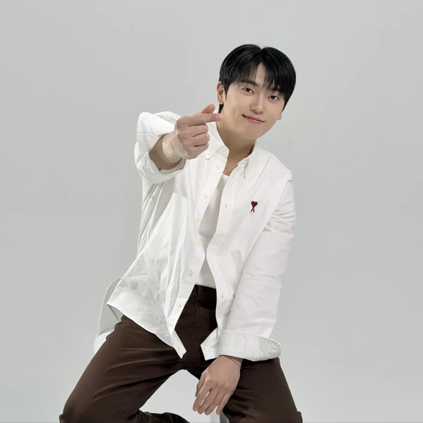 Penampilan Minkyun (ONF) yang Paling Dicintai Hari Ini