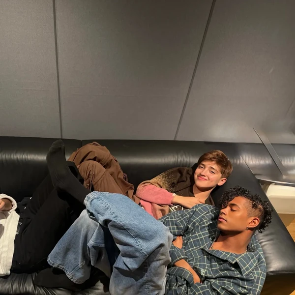 今天最受喜爱的Kenneth (SANTOS BRAVOS)