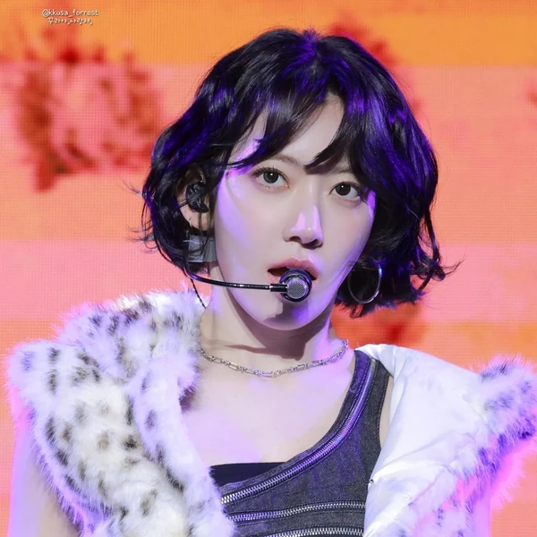 Best moment chosen by サクラ (LE SSERAFIM) fandom