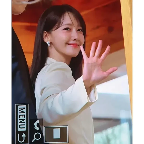 Popular profile picture of 潤娥 (少女時代) loved by fans