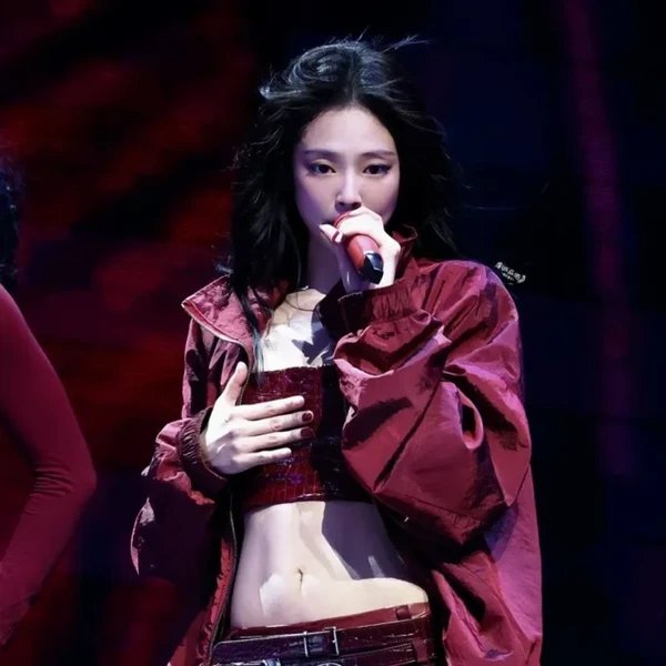 오늘 가장 사랑받은 제니 (BLACKPINK)의 모습