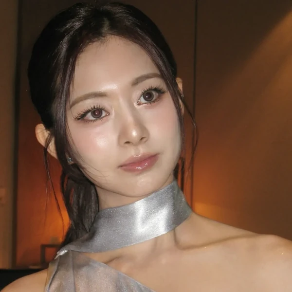 오늘 가장 사랑받은 쯔위 (TWICE)의 모습