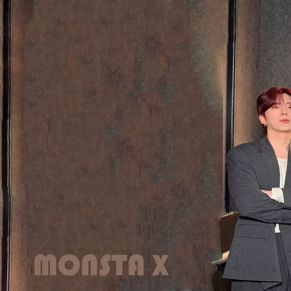 Foto Populer Penuh Cinta untuk MONSTA X