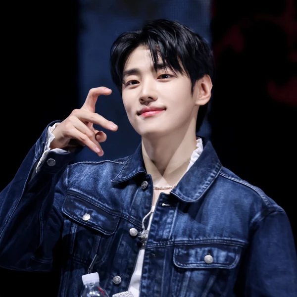 Best moment chosen by 宰燦 (DKZ) fandom