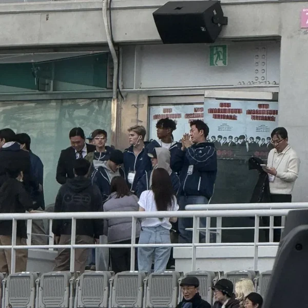 Penampilan SANTOS BRAVOS yang Paling Dicintai Hari Ini