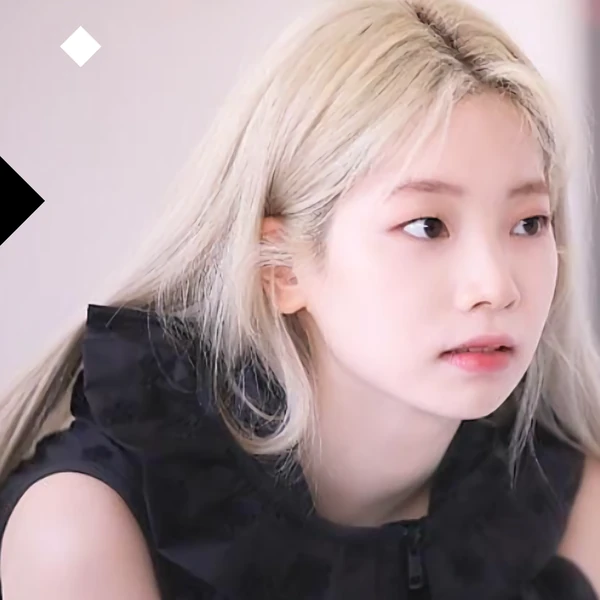 오늘 가장 사랑받은 다현 (TWICE)의 모습