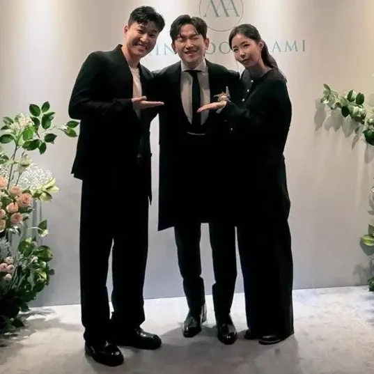 이민우 (신화) 팬심 가득한 인기 사진