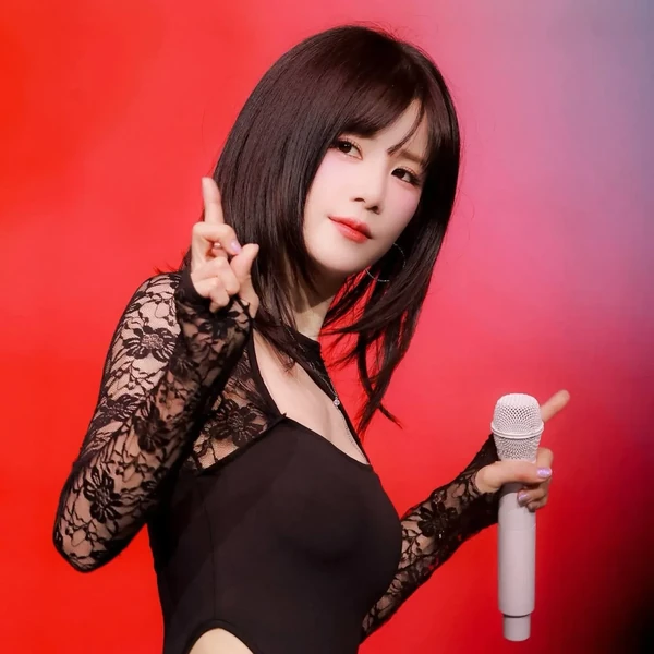 Fans' Pick: Best Moment of Park Chorong (Apink)