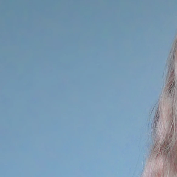 今日最も愛されたケイ (Lovelyz)の姿