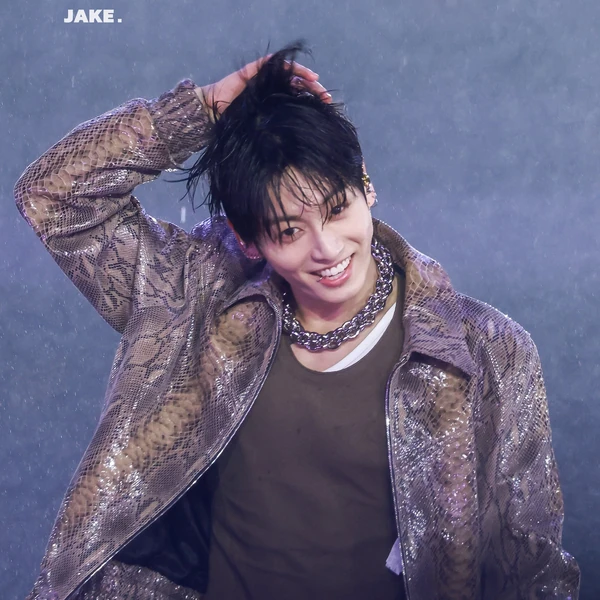 정국 (방탄소년단) 팬심 가득한 인기 사진