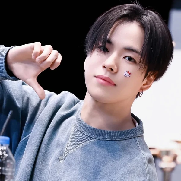 今天最受喜爱的尹材赫 (TREASURE)