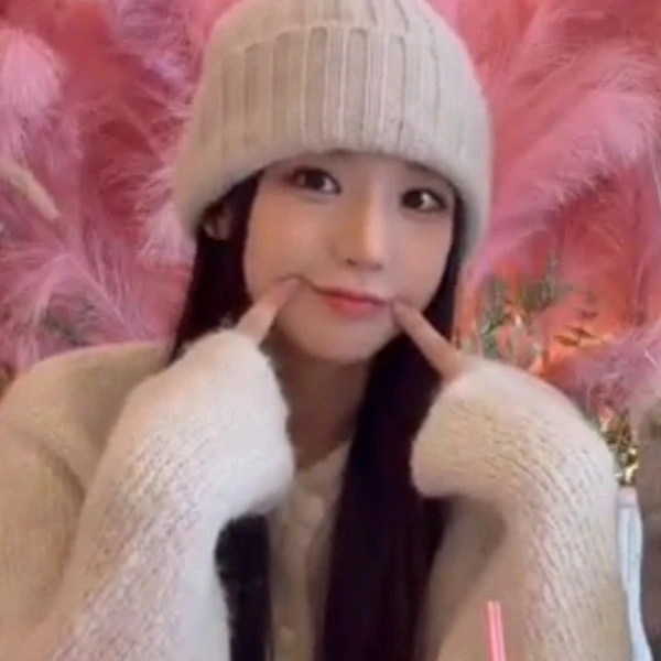 Foto Populer Penuh Cinta untuk SECRET NUMBER