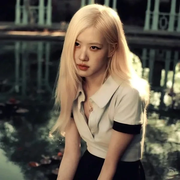 오늘 가장 사랑받은 로제 (BLACKPINK)의 모습