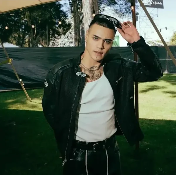 Top Photo Full of Drew (SANTOS BRAVOS) Love