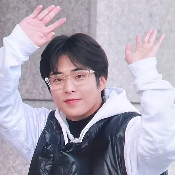 Top Photo Full of EXO Love