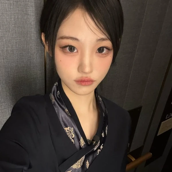 Today's Most Loved Hina (QWER)